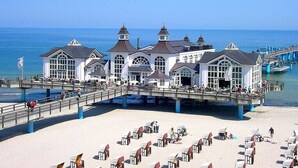 Unclassified image, 2 of 21, button - Beachfront apartment with pool (Baabe)