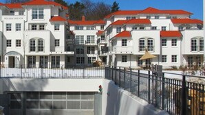 Unclassified image, 3 of 21, button - Beachfront apartment with pool (Baabe)