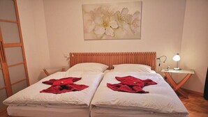Unclassified image, 4 of 21, button - Beachfront apartment with pool (Baabe)