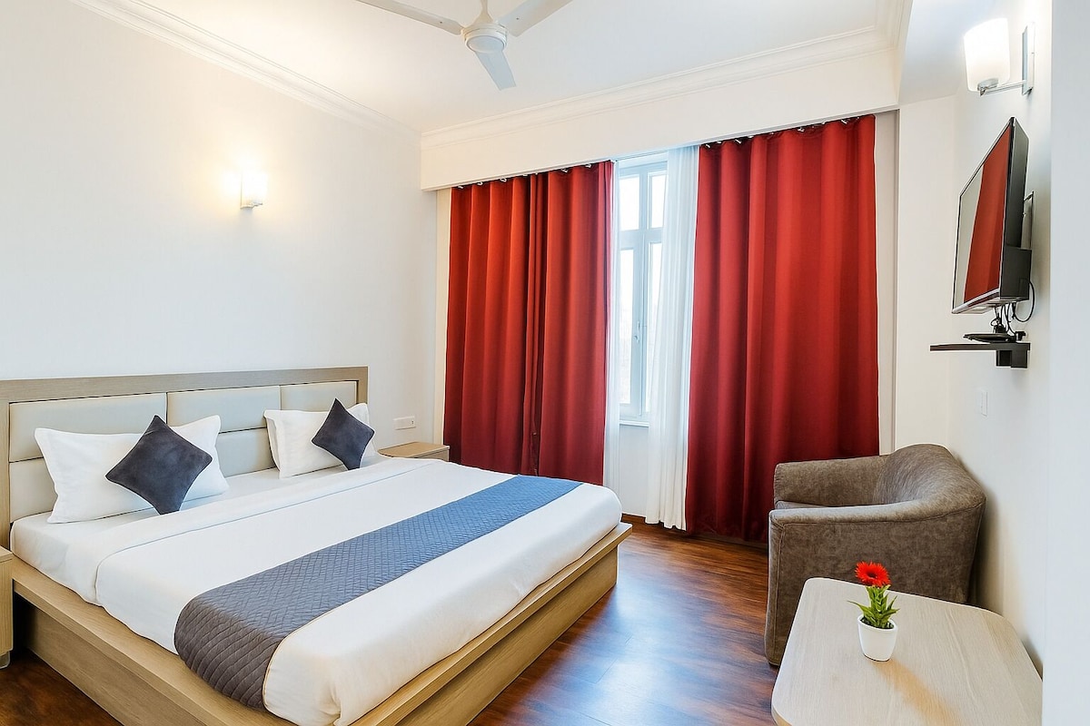 Superior Double Room | Iron/ironing board (on request), free WiFi