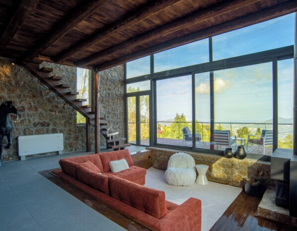 Living area - Heartbeat Villa Two, Heartbeat Mountain Escapes (Xylokastro - Evrostina)