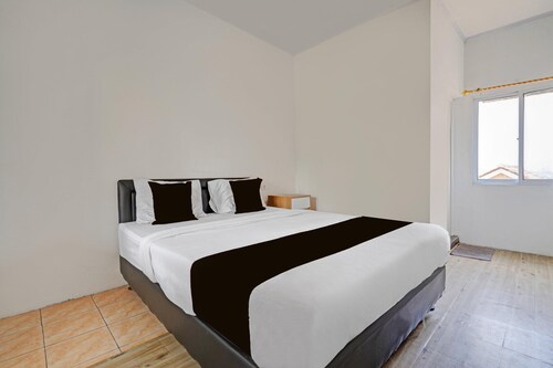 Luxury Deluxe DBL Retreat W/ Free Wifi and Parking