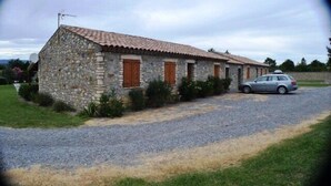 Exterior - Vrbo Property (Grospierres)