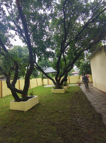Acrobat Home Stay-Elegant Villa