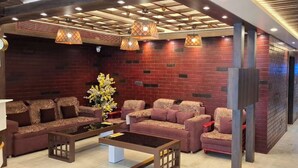 Unclassified image, 3 of 19, button - SRM Grand By Big Hotel (Sri Vijaya Puram)
