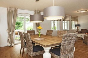 Dining - No. 2 (Veranda) in Villa Fabiola (Ostseebad Binz)
