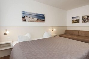 Room - No. 2 (Veranda) in Villa Fabiola (Ostseebad Binz)