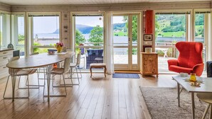 Dining - Stunning home in Stongfjorden with house a panoramic view (Stongfjorden)