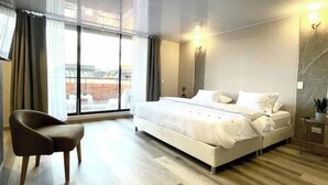 Unclassified image, 5 of 27, button - Vrbo Property (Bogotá)