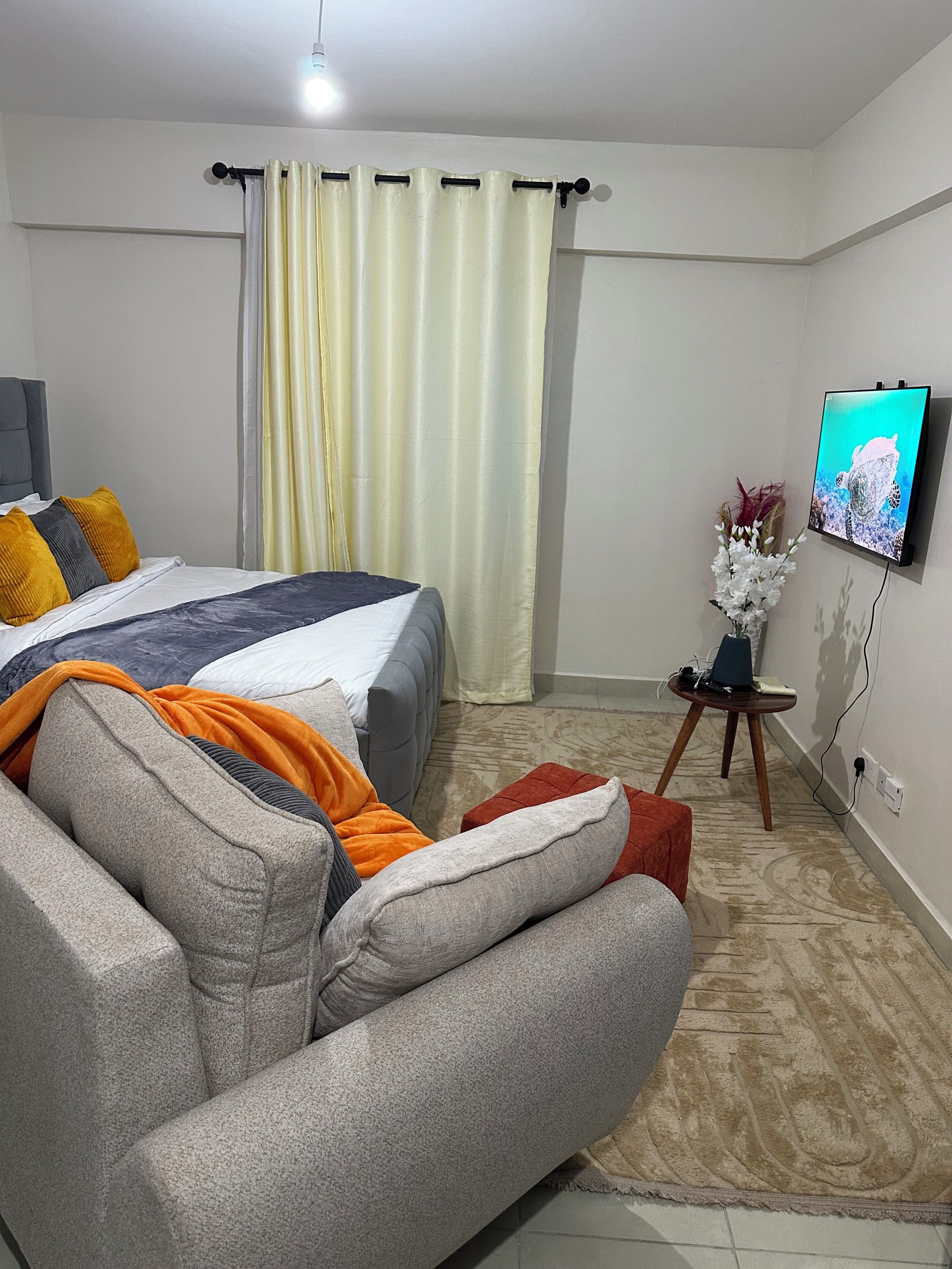 1 habitación, tabla de planchar con plancha, wifi gratis y ropa de cama 