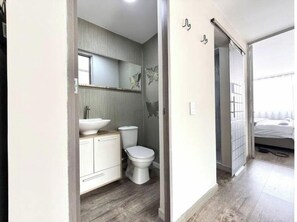 Een douche, een haardroger