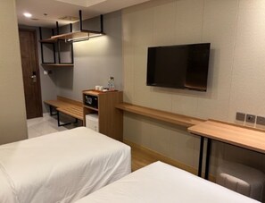 Room - Alltrue Sakura Garden City Cipayung (Cipayung)
