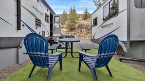 Unclassified image, 5 of 18, button - RV Rental D22 - Keystone Passport 32ft (Madras)