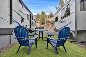 Unclassified image, 5 of 18, button - RV Rental D22 - Keystone Passport 32ft (Madras)