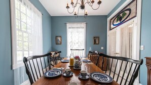 Dining - The Georgian on King (Niagara-on-the-Lake)