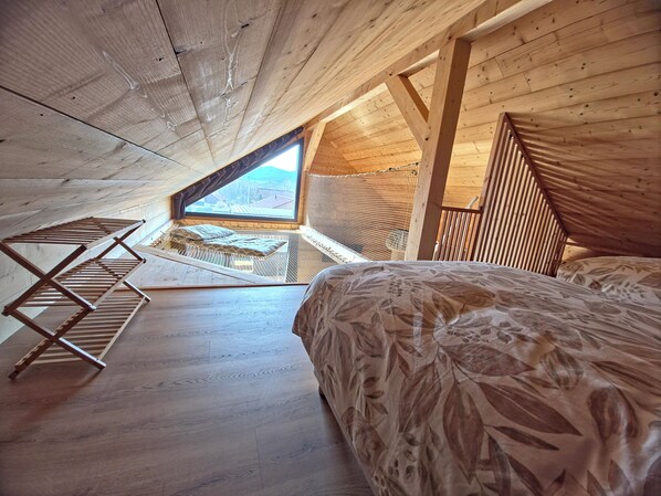 Unclassified image, 1 of 7, button - Vrbo Property (Les Poulières)