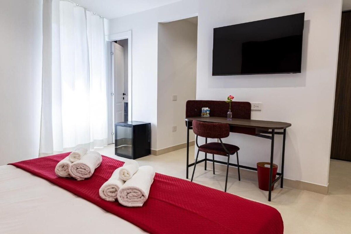 In-room safe, iron/ironing board (on request), free WiFi