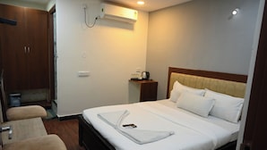 Deluxe Room - Raghava Residency & Banquet Hall (Telagana)