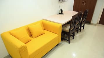 Suite | Interior