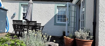 Castaway Beach Cottage