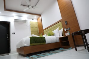 Room - Mix Grand Family Restaurant (Kotdwar)
