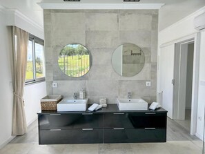 House, Patio, Garden View | Bathroom - Herdade Terra Rica (Caeirinha)