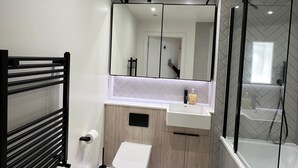 Bathroom - Cedrus Place - 1 Bedroom (Southall)