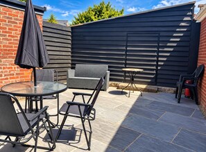 Unclassified image, 3 of 10, button - Stunning 2-bed Apt, Sleeps 6 in The New Forest (Southampton)