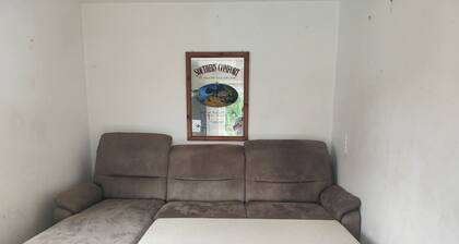 Gruppenhaus 14 Personen mit 100"TV, PS4 & Garten