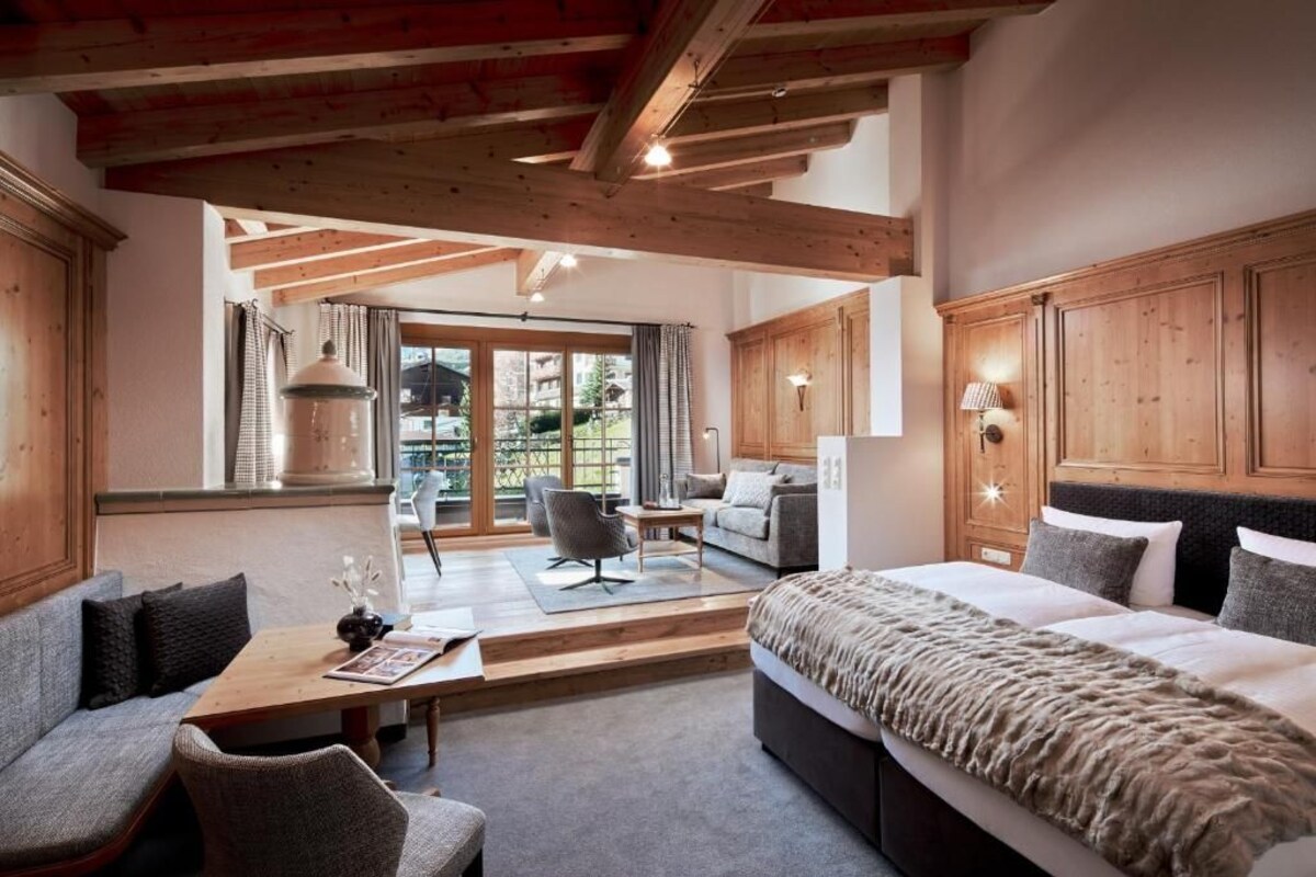 Family Suite, 2 Bedrooms, Balcony, Mountain View