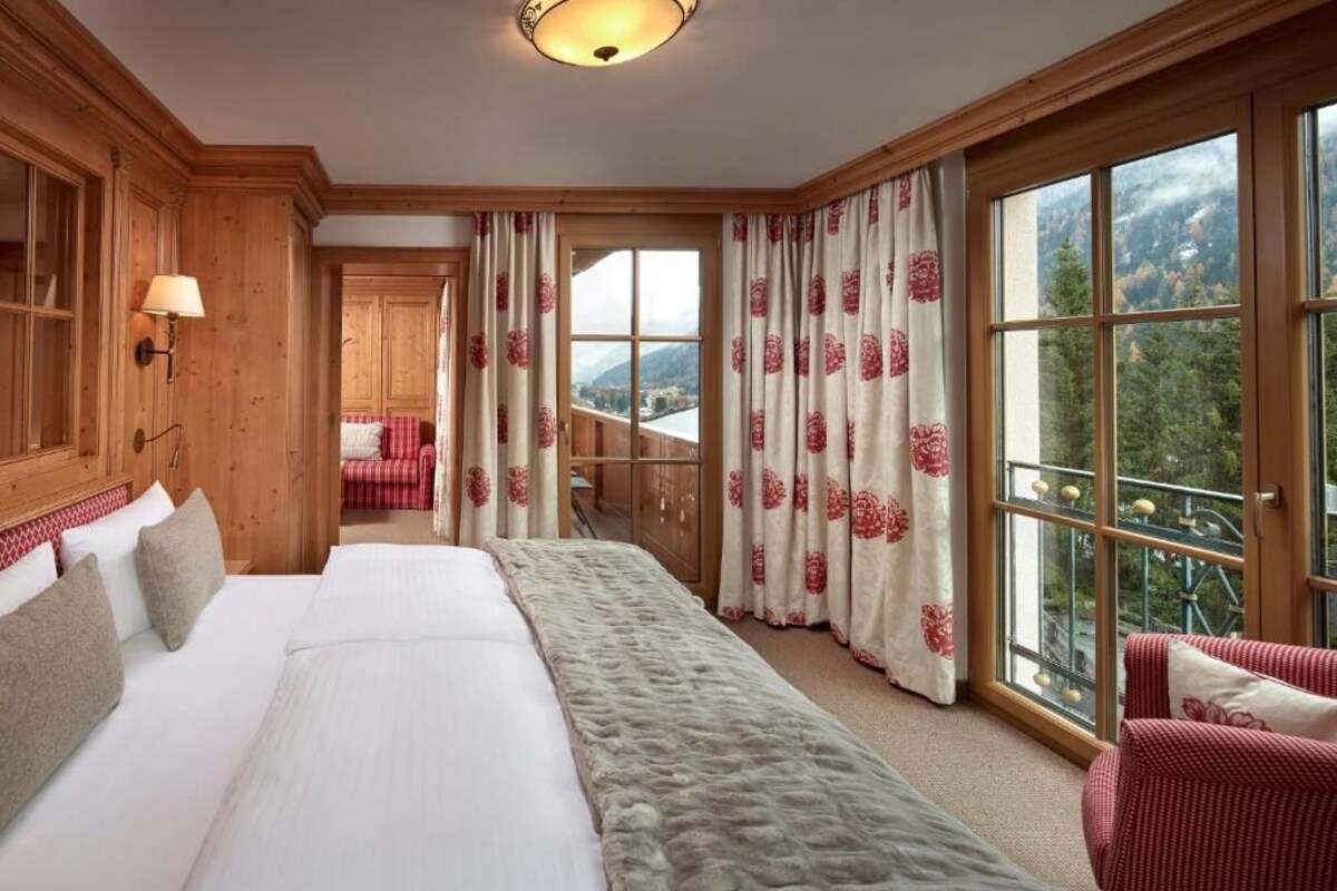 Deluxe Suite, Balcony, Mountain View