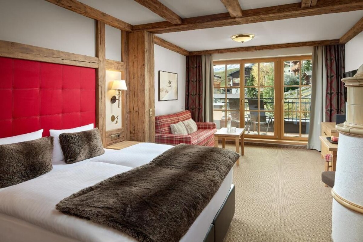 Comfort Suite, Balcony, Mountain View