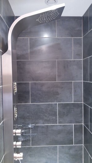 Unclassified image, 3 of 16, button - Vrbo Property (Les Belleville)