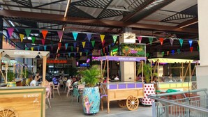 Outdoor dining - Vrbo Property (Orihuela)