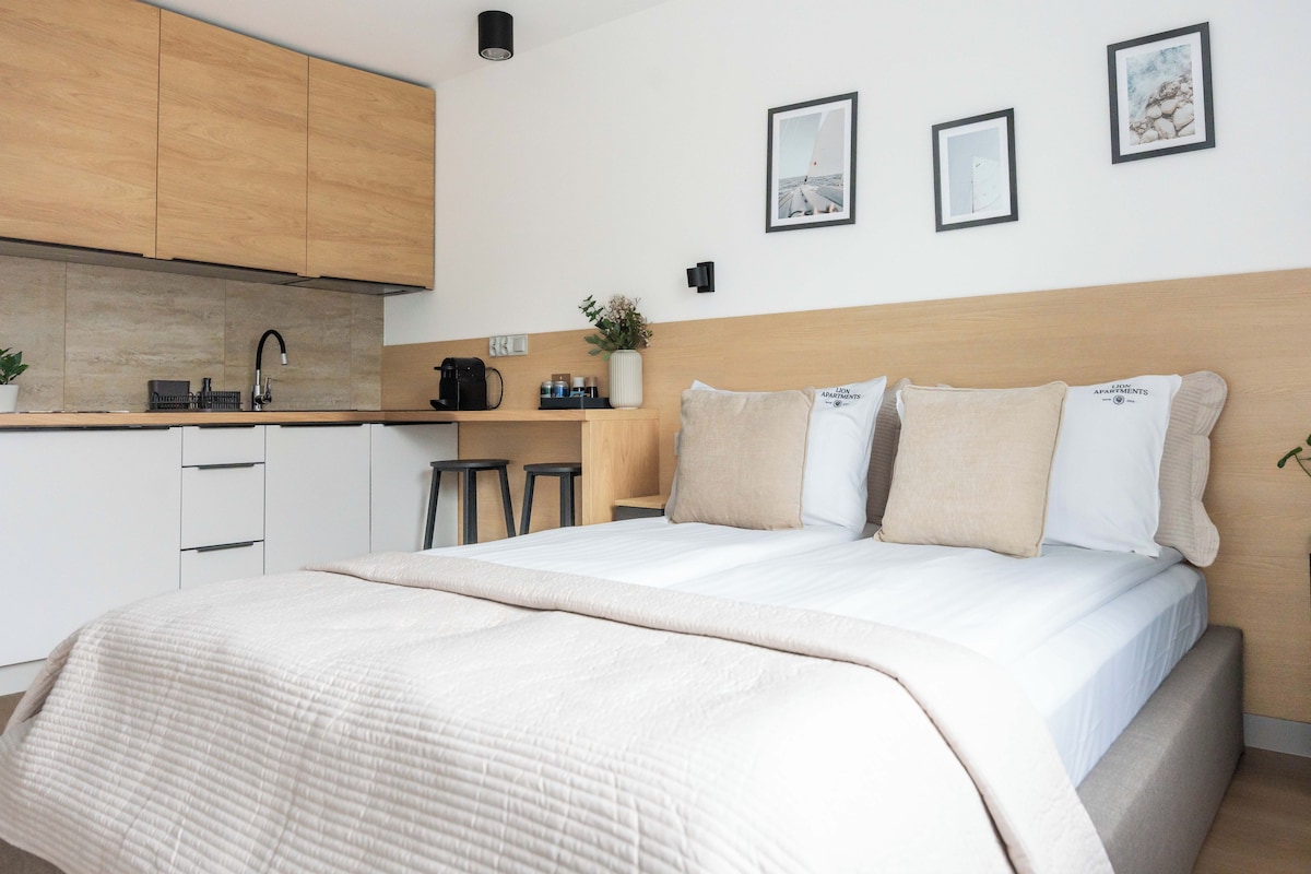 Suite Studio Confort, balcon, vue jardin | Literie de qualité supérieure, fer et planche à repasser, Wi-Fi gratuit