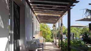 Comfort studio suite, niet-roken, uitzicht op tuin | Buiten dineren