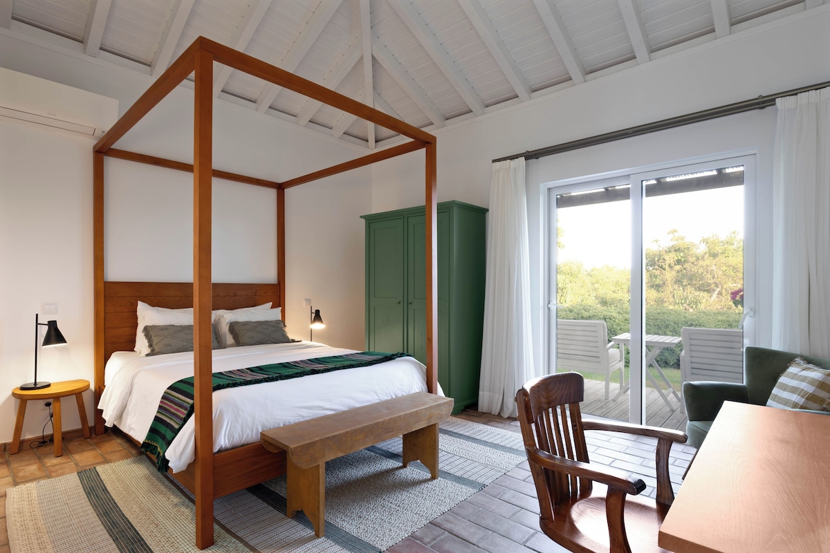 Superior Double Room, Garden View