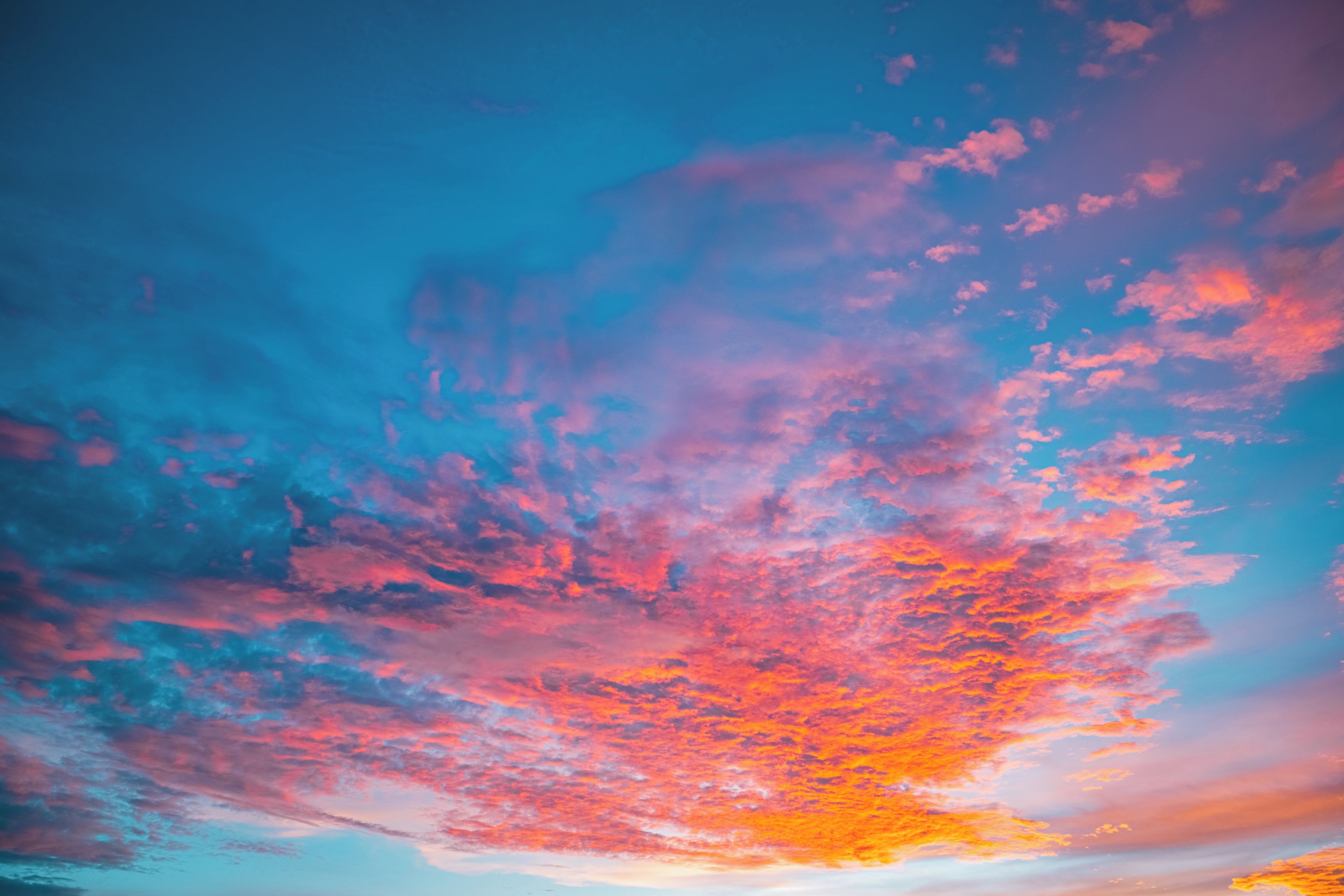 Un ciel nuageux.