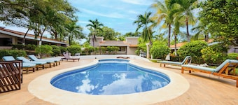 3-unit Bundle: Club Voca Pool Access, Near Beach!