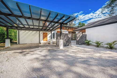 Walk to 2 Beaches! Villa w/ Pool, Lava-stone Spa