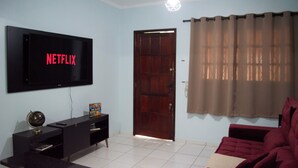 Unclassified image, 4 of 20, button - Cozy house with air conditioning in the Country. (Cascavel)