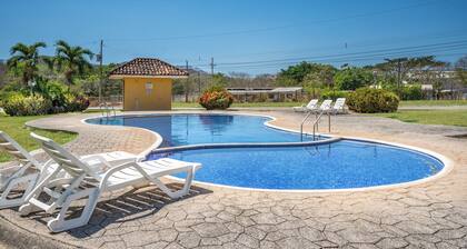 3 Mi to Tamarindo & Beach: Cozy 2BR Home