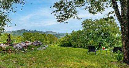 Bangor Countryside Retreat w/ Gorgeous Views