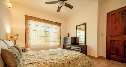 Lake & Volcano Views: 2-unit Retreat w/ Hot Tub!