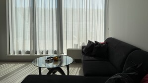 Living area - Apartment Sleeps 6 With Parking (Prague)