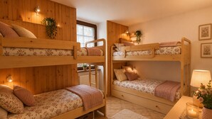 Room - Vrbo Property (Mezzana)