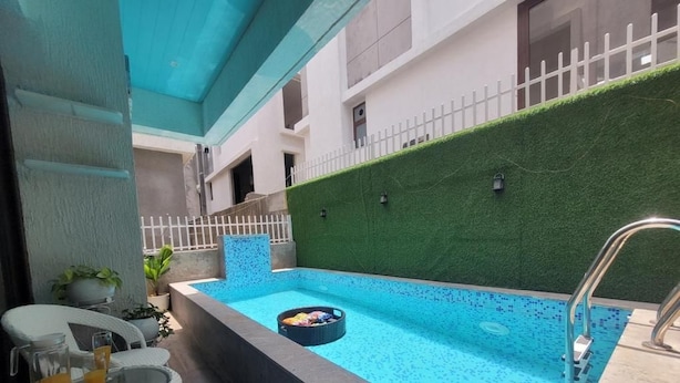 Ảnh chưa phân loại, 1 trong số 20 ảnh, nút
