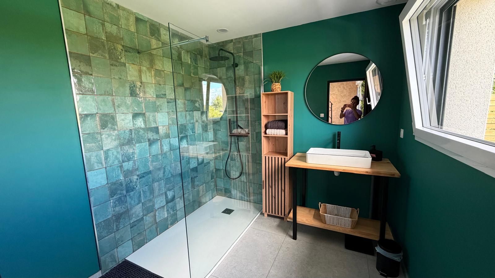 Shower, hair dryer, towels, toilet paper