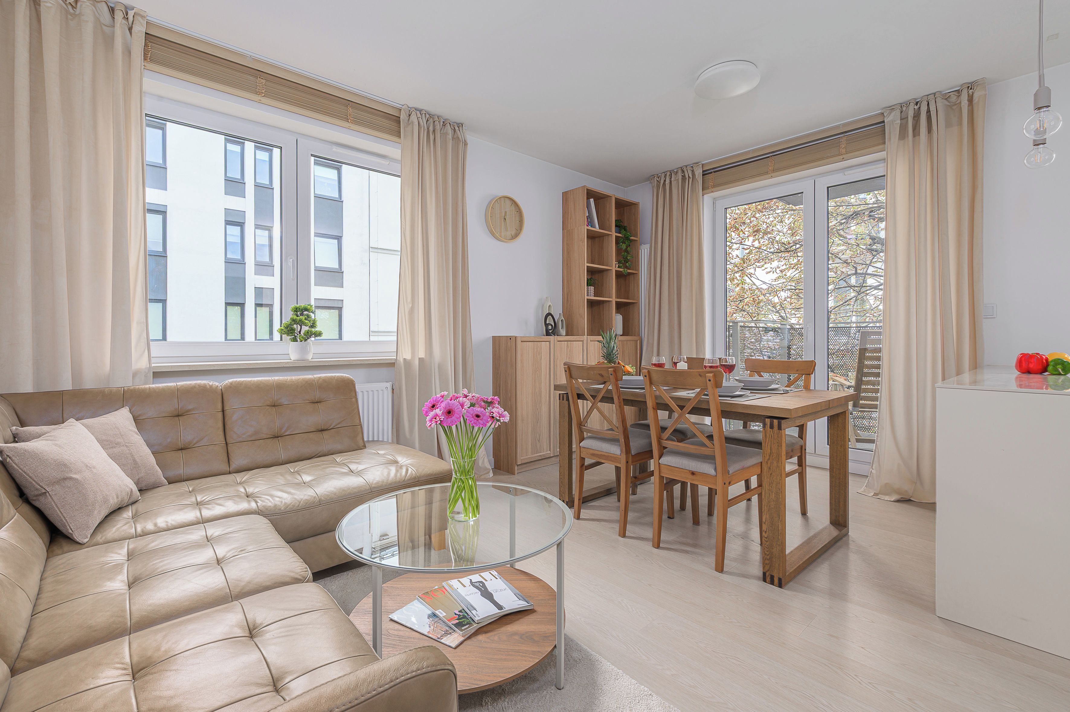 Comfort Apartment, 3 Bedrooms, Courtyard View | Living area | 40-inch TV with satellite channels, Netflix, streaming services