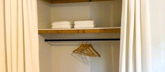 Ammersee DaHoam – stilvolle Ferienwohnung mit 2 Holzterrassen, nah am See